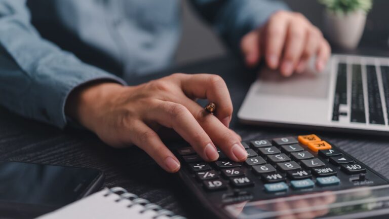 Outsourcing bookkeeping Singapore