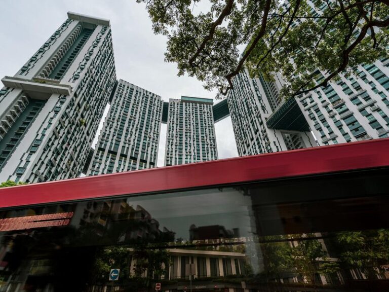 Director's Service Agreement Singapore – Pinnacle Duxton